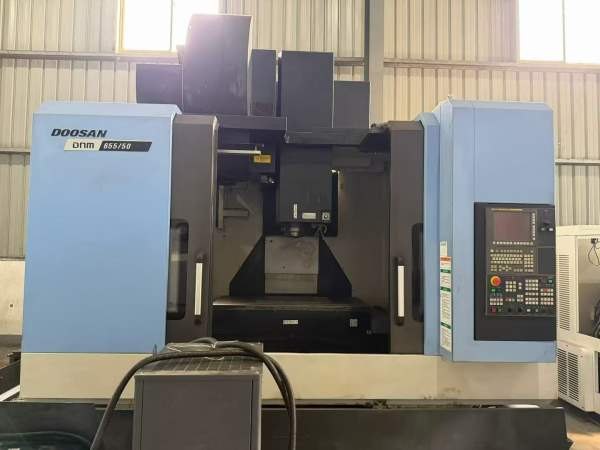 斗山655/50斗山加工中心发那科系统，bt50主轴，带中心.