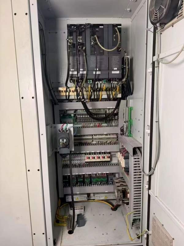 辛辛那提1100高速模具机 三菱M80大功率系统三轴滚柱线.