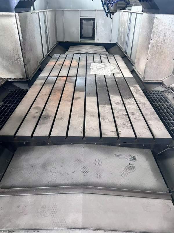 在位出售一台南京钜钢4025数控龙门加工中心、发那科Pl.