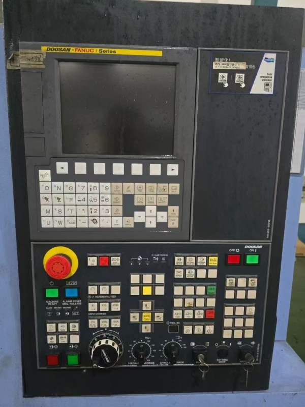 韩国原装斗山220LC，8寸卡盘，韩国原装进口，安装少用.