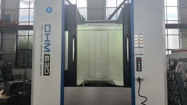 芜湖工厂刚刚买下大卫DHM-630D双工位卧式加工中心，bt.