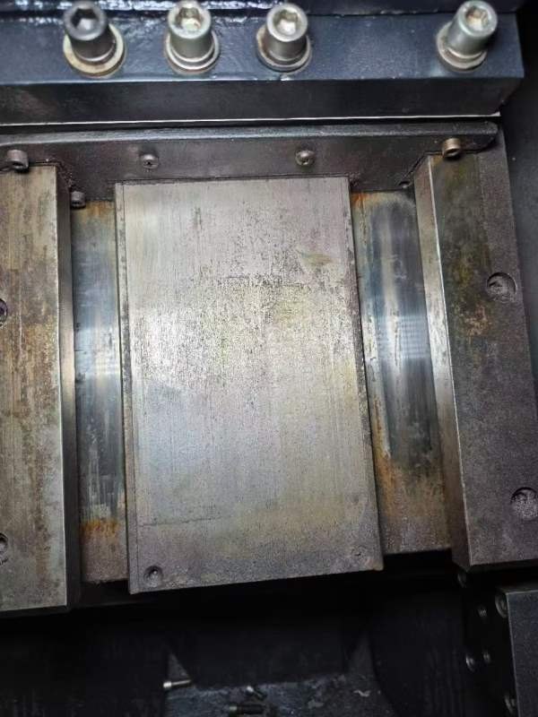 斗山PUMA305数控车床，A2-8主轴，配12寸液压卡盘，10.