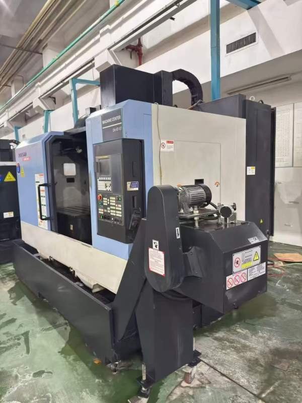 斗山CMV920立加发那科系统24把刀库，8000转工作台1000.