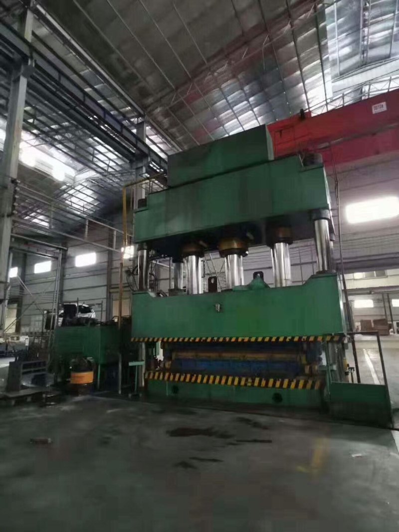 华东科技2000吨精品四柱油压机